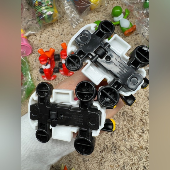 McDonald's Happy Meal toys from Super Mario and Mario Kart Nentindo Mario Lot - Picture 8 of 11